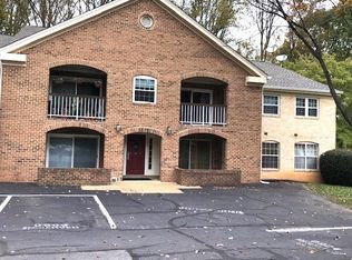 5809 Cove Landing Rd APT 102, Burke, VA 22015