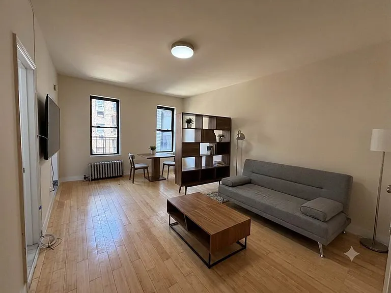 118-80 Metropolitan Ave #4XE — Photo 1