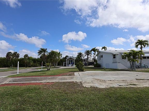 3rd image of 19681 Summerlin #674 RD