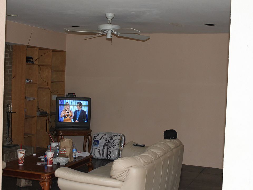 2nd image of 5005 Groom Ln