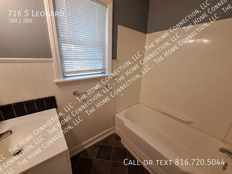 716 S Leonard St — Photo 15