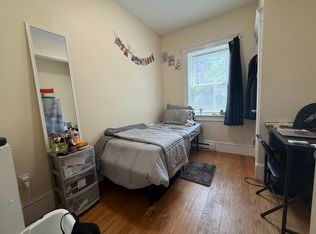 887 Huntington Ave APT 6, Boston, MA 02115