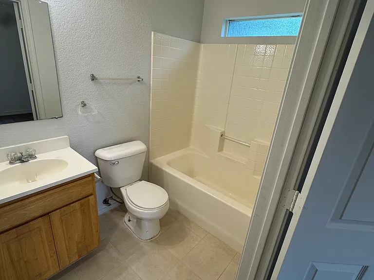 1104 S Terrace St #A — Photo 6