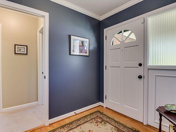 5th image of 640 Cambridge Road