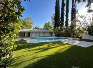 24041 Mariano St, Woodland Hills, CA 91367