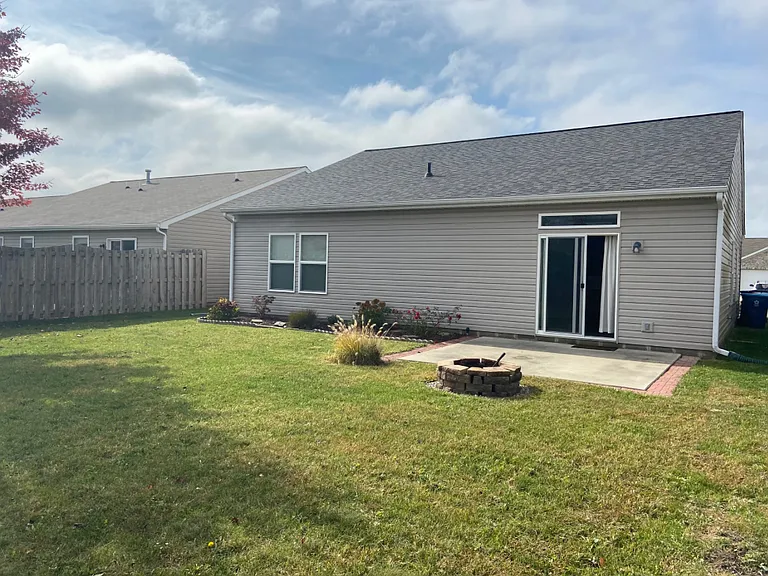 2381 Maxwell Dr — Photo 8