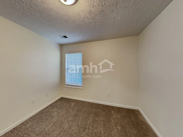 149 Waters Edge Dr — Photo 12