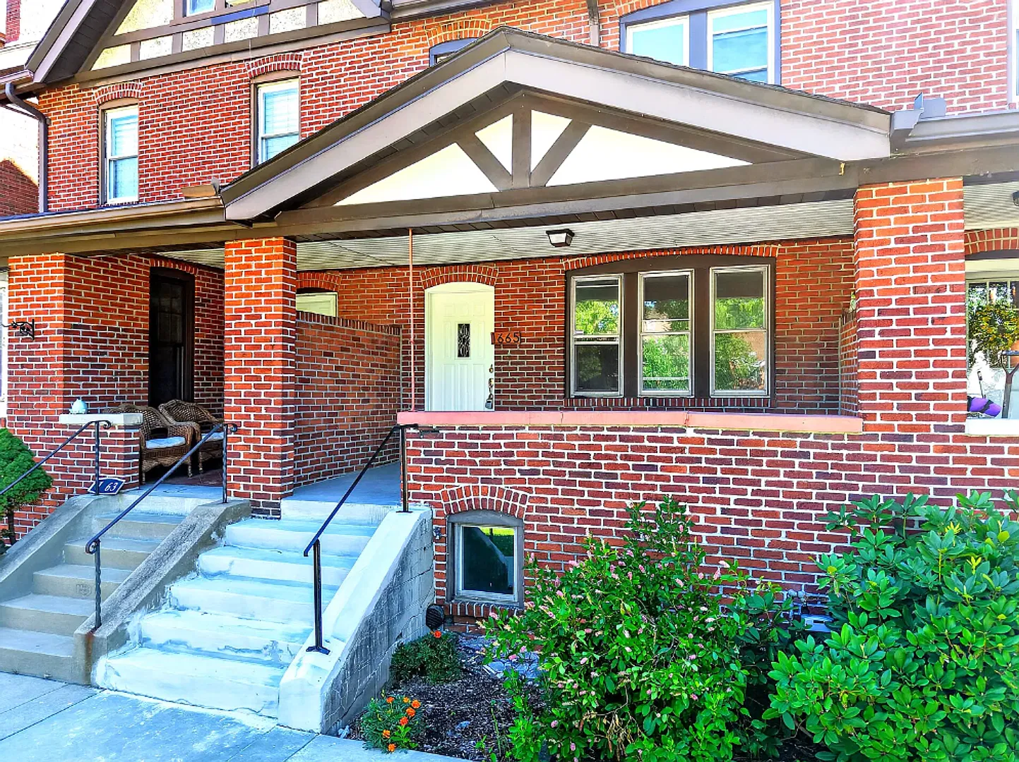 *Beautifully Updated & Spacious 4BD/2.5BA Townhouse Available in Squirrel Hill* — Photo 2