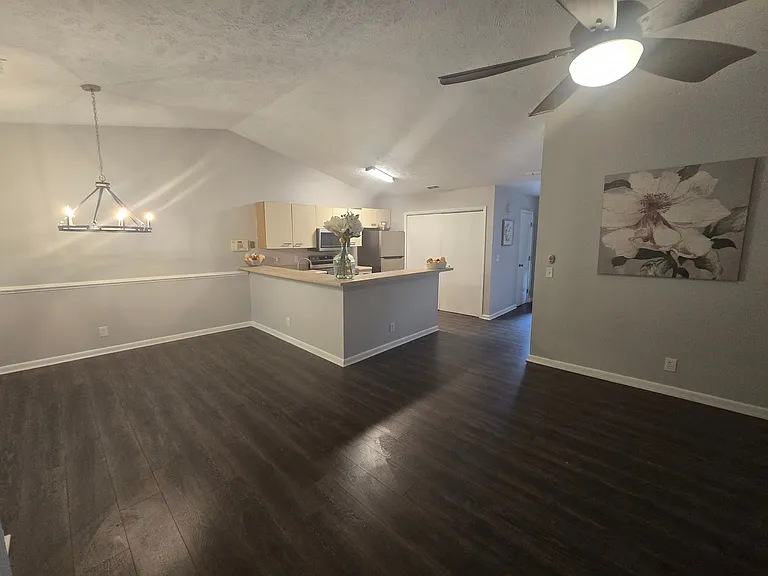 6764-8 Willowbrook Dr — Photo 4