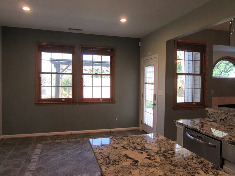 416 Iron Bridge Ln — Photo 13