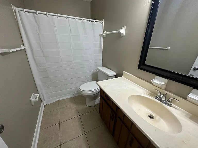 617 Chicopee Ct — Photo 4