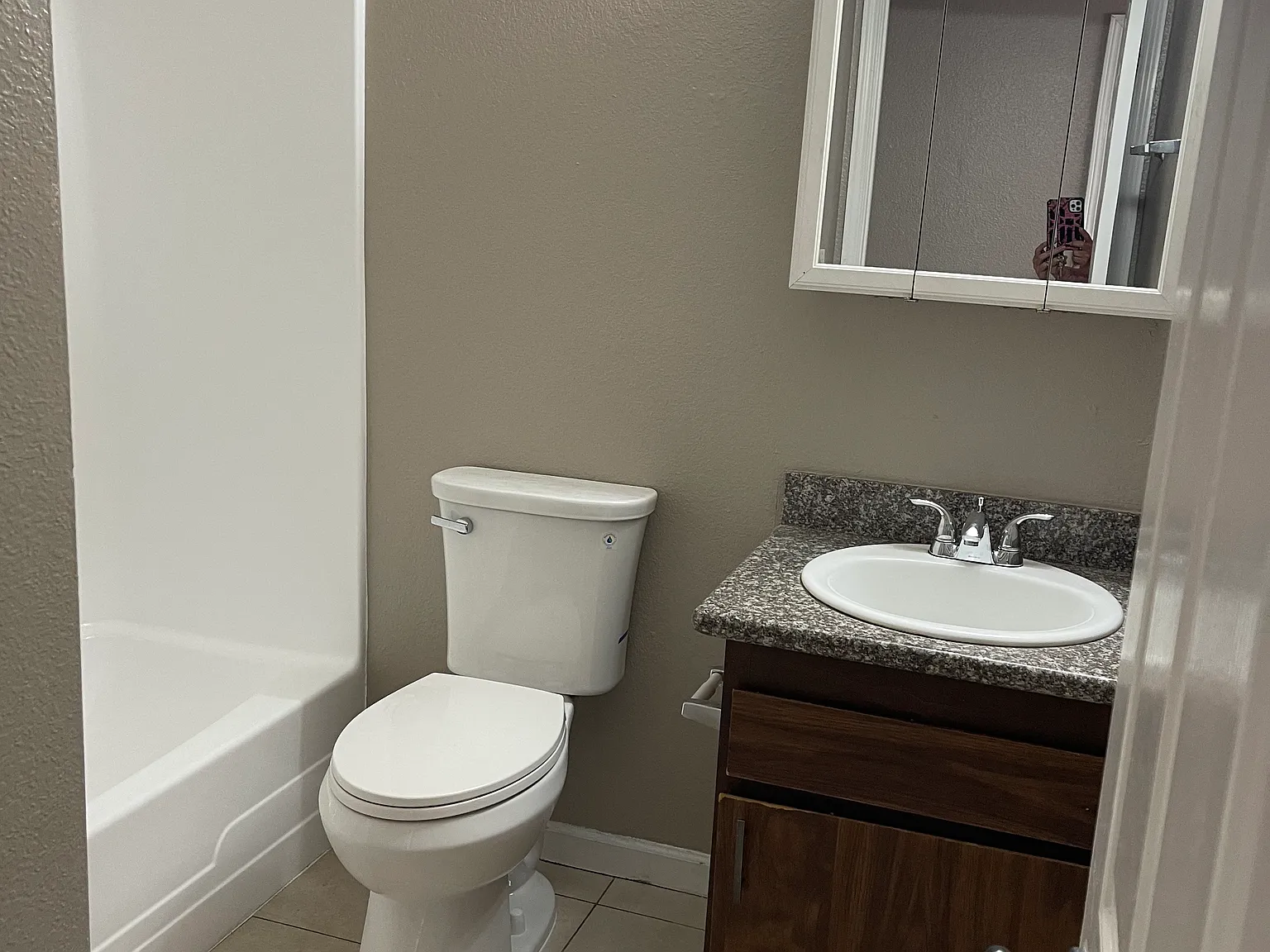 2 bed, 800 sqft, $1,150 — Photo 4