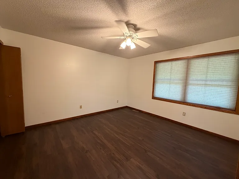 1951 Fox Valley Dr SW — Photo 16