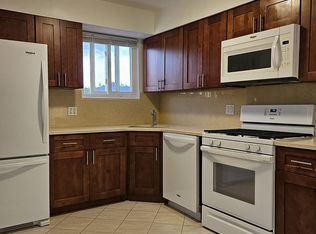 3150 48th St #3, Astoria, NY 11103