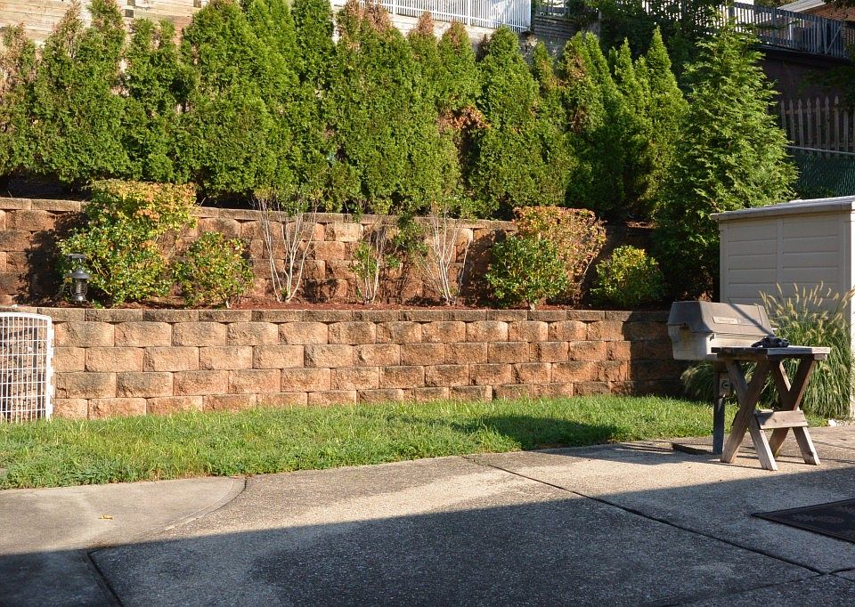 2nd image of 541 Liberty Pl