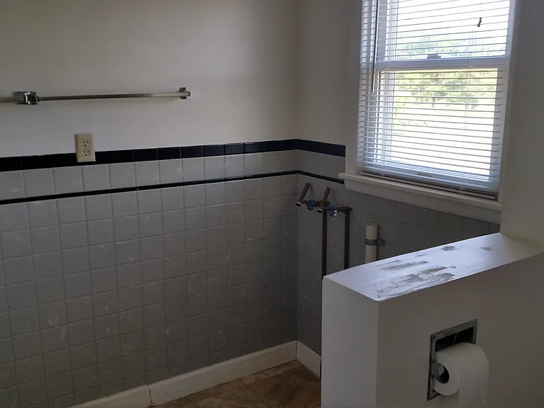 2820 Mondovi Rd — Photo 12