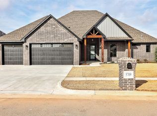 5709 Tiger Stone Dr, Mustang, OK 73064