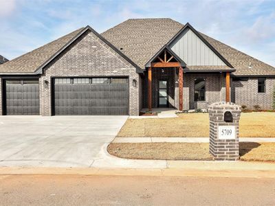 5709 Tiger Stone Dr, Mustang, OK, 73064