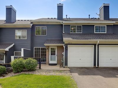 1795 Donegal Dr APT 4, Woodbury, MN, 55125