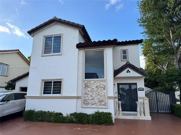 12663 NW 8th Way, Miami, FL 33182