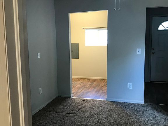 2nd image of 810 E Abriendo Ave