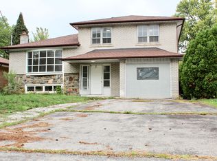 8 Doverwood Ct FLOOR 1, Toronto, ON M2M 2G7