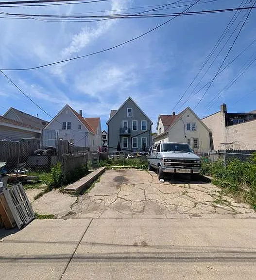 3264 N Holton St — Photo 7