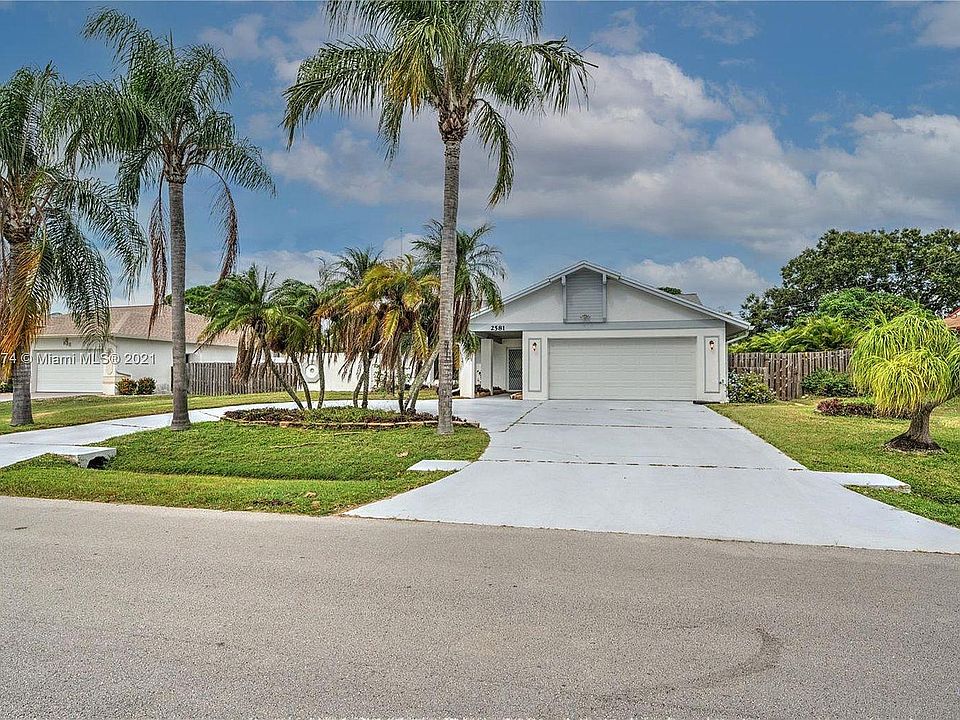 1st image of 2581 SE Caladium Ave