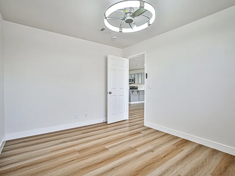 9281 Casa Christina Ln — Photo 10