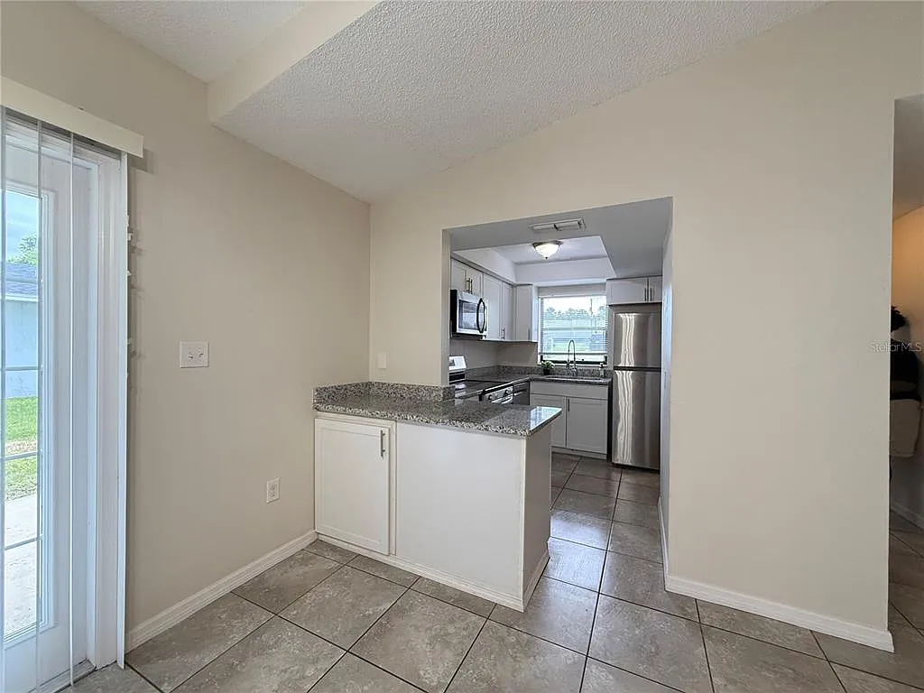 2 bed, 2.0 bath, 1112 sqft, $1,700 — Photo 4