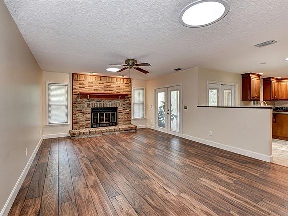 2nd image of 1073 Torchwood Dr