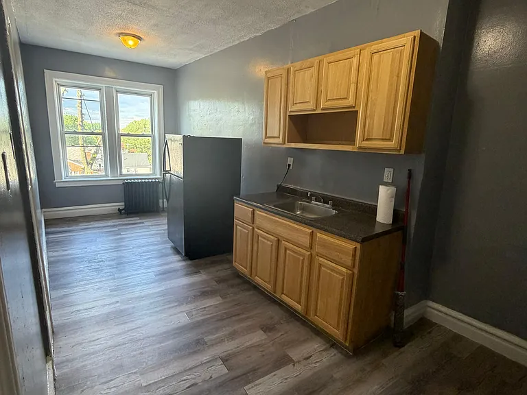 160 Grumman Ave #505 — Photo 12
