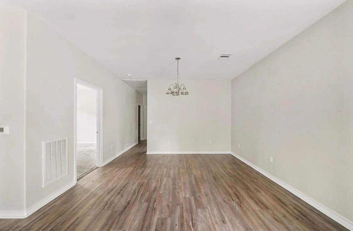 2 bed, 2.0 bath, 1260 sqft, $2,300 — Photo 4