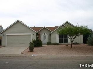 8574 N Holly Brook Ave, Tucson, AZ 85742