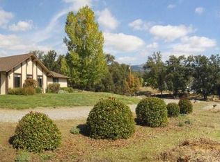 45368 Pine River Rd, Ahwahnee, CA 93601