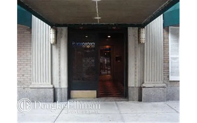 Rented by Douglas Elliman | media 23