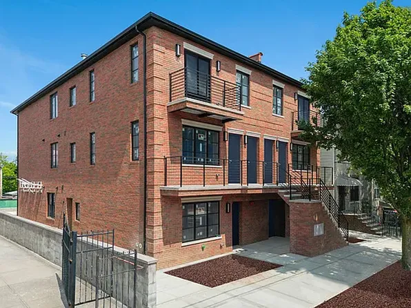 1335 63rd St #3A, Brooklyn, NY 11219
