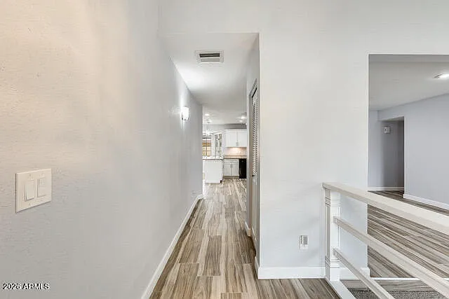 14018 N 44th Dr — Photo 3