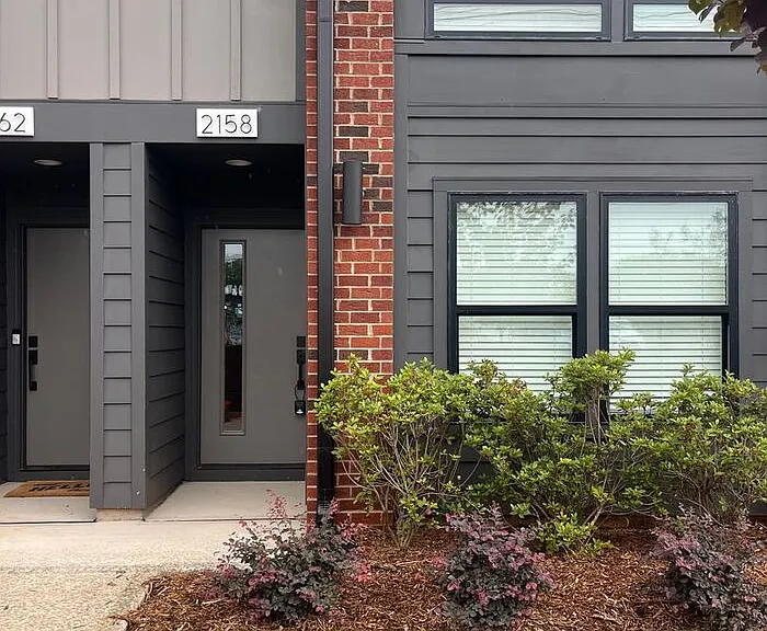 2158 N Graham St — Photo 2
