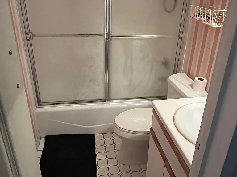 1250 North Ave — Photo 1