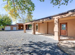 100 Valencia Rd, Peralta, NM 87042