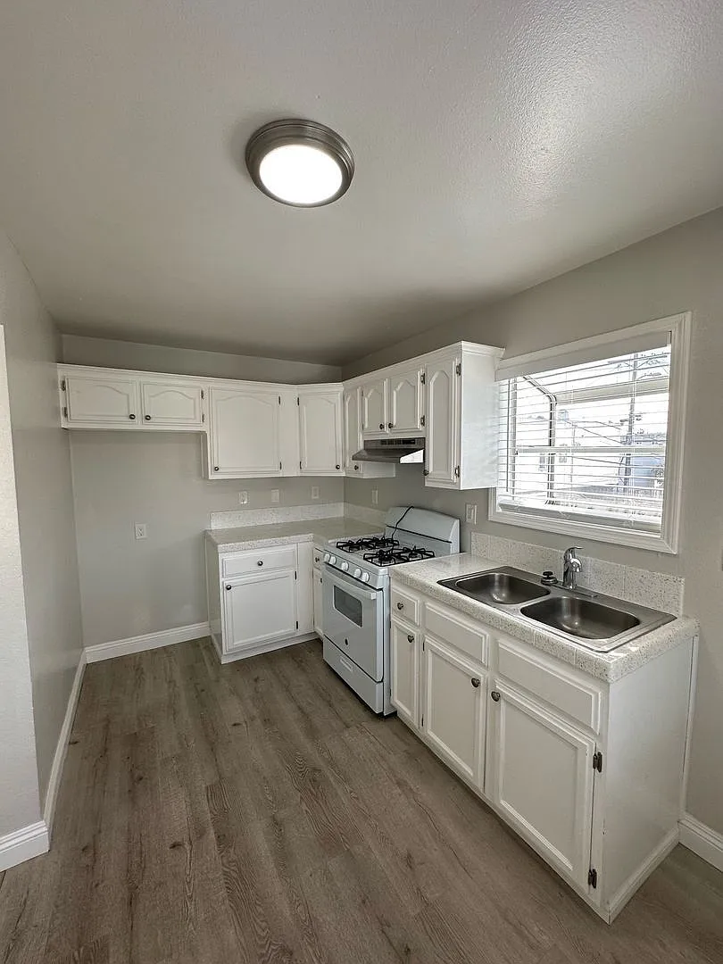 1 bed, 1.0 bath, $1,995 — Photo 1