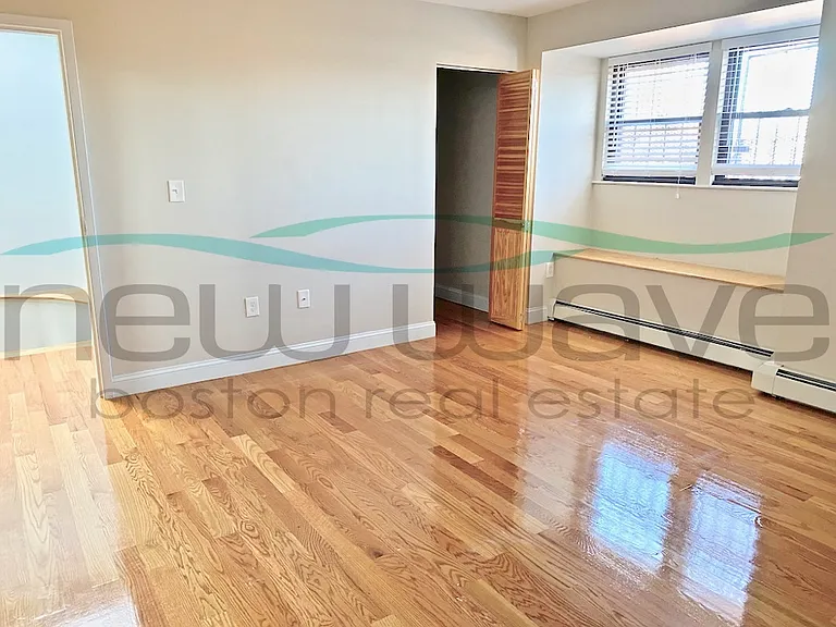 586 Massachusetts Ave #4 — Photo 12