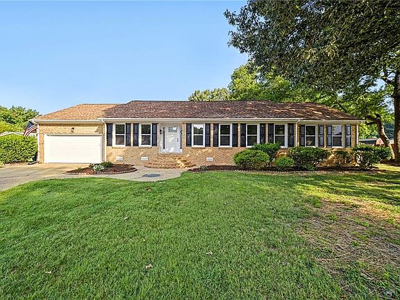3rd image of 4852 Graystone Ct
