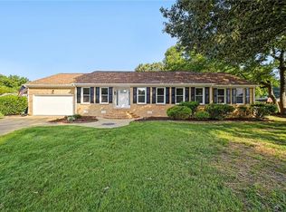 4852 Graystone Ct, Virginia Beach, VA 23464