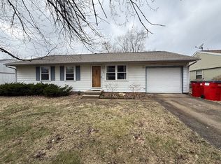 807 Bellepark Dr, Champaign, IL 61821