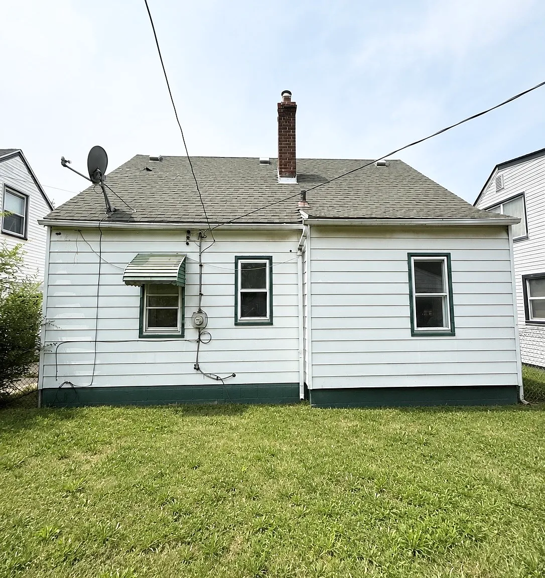 3 bed, 1021 sqft, $1,400 — Photo 3