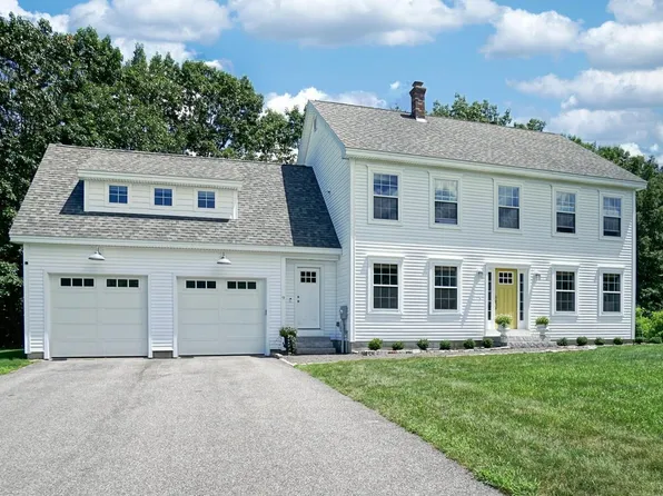 9 Martin Drive, Gorham, ME 04038