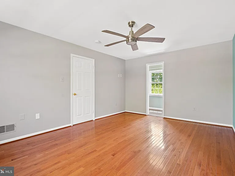 13604 Wisteria Dr — Photo 25