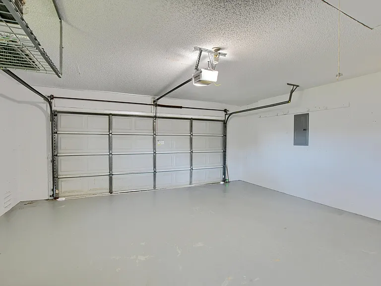 2334 NW Timbercreek Cir — Photo 42